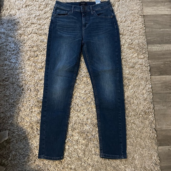 Banana Republic Women's Dark Blue Girlfriend Jeans - Picture 3 of 3